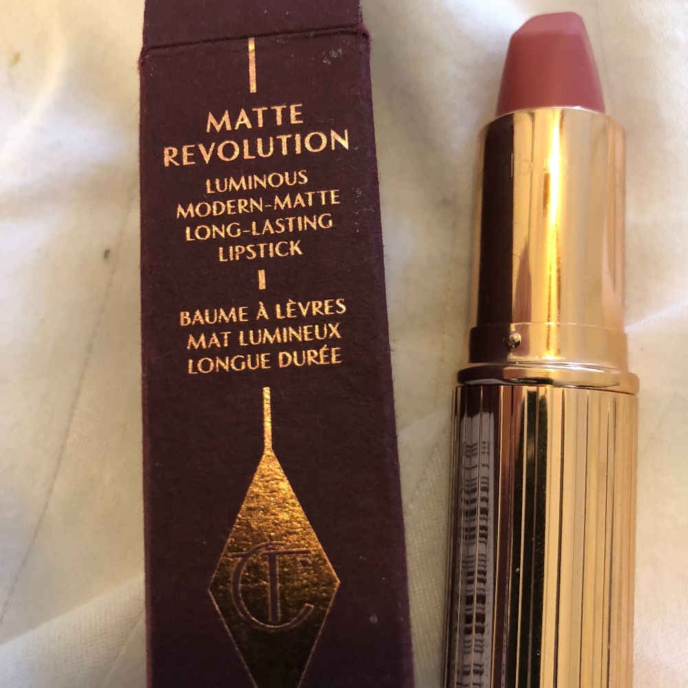 Charlotte Tilbury Matte Revolution New in Box